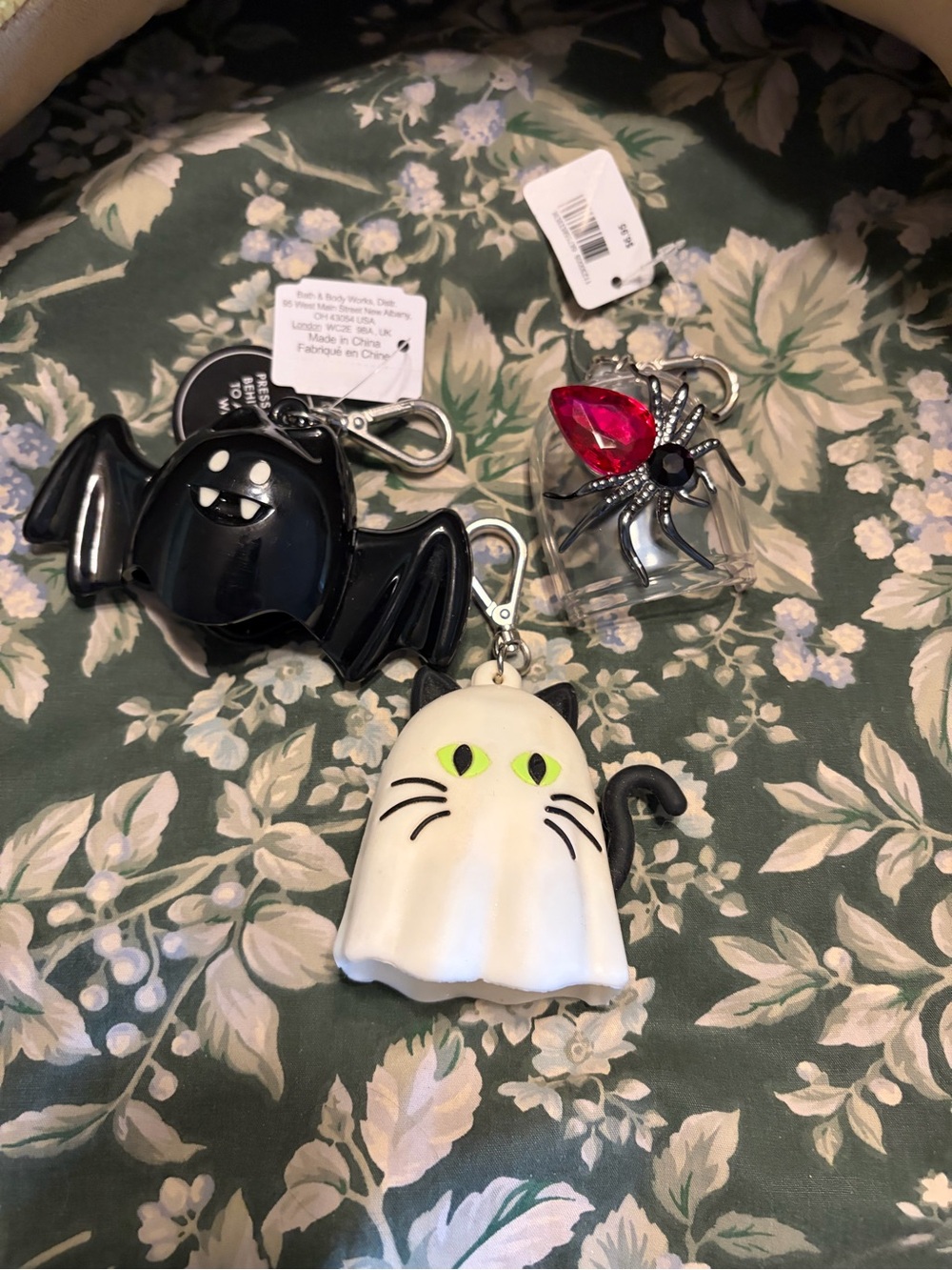 Bath & Bodyworks Pocketbac holder bundle. 2 NWT Cat ghost gently used